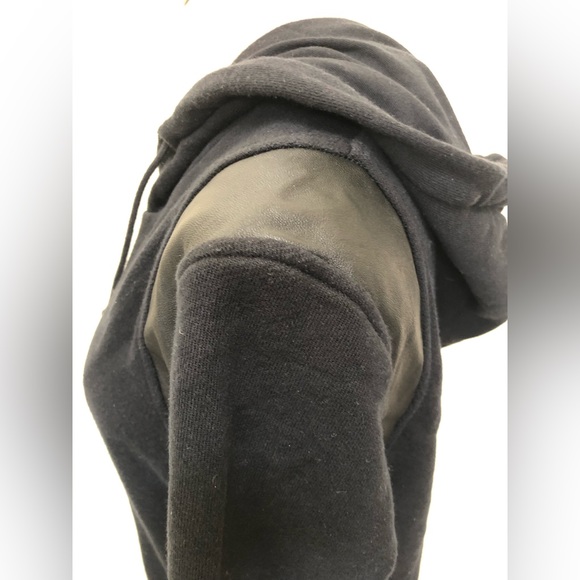 Nike genuine lamb leather shoulder decor cotton hoodie black M - Picture 8 of 16